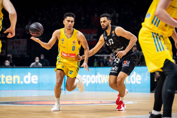 育赛事中逐 育赛事中逐